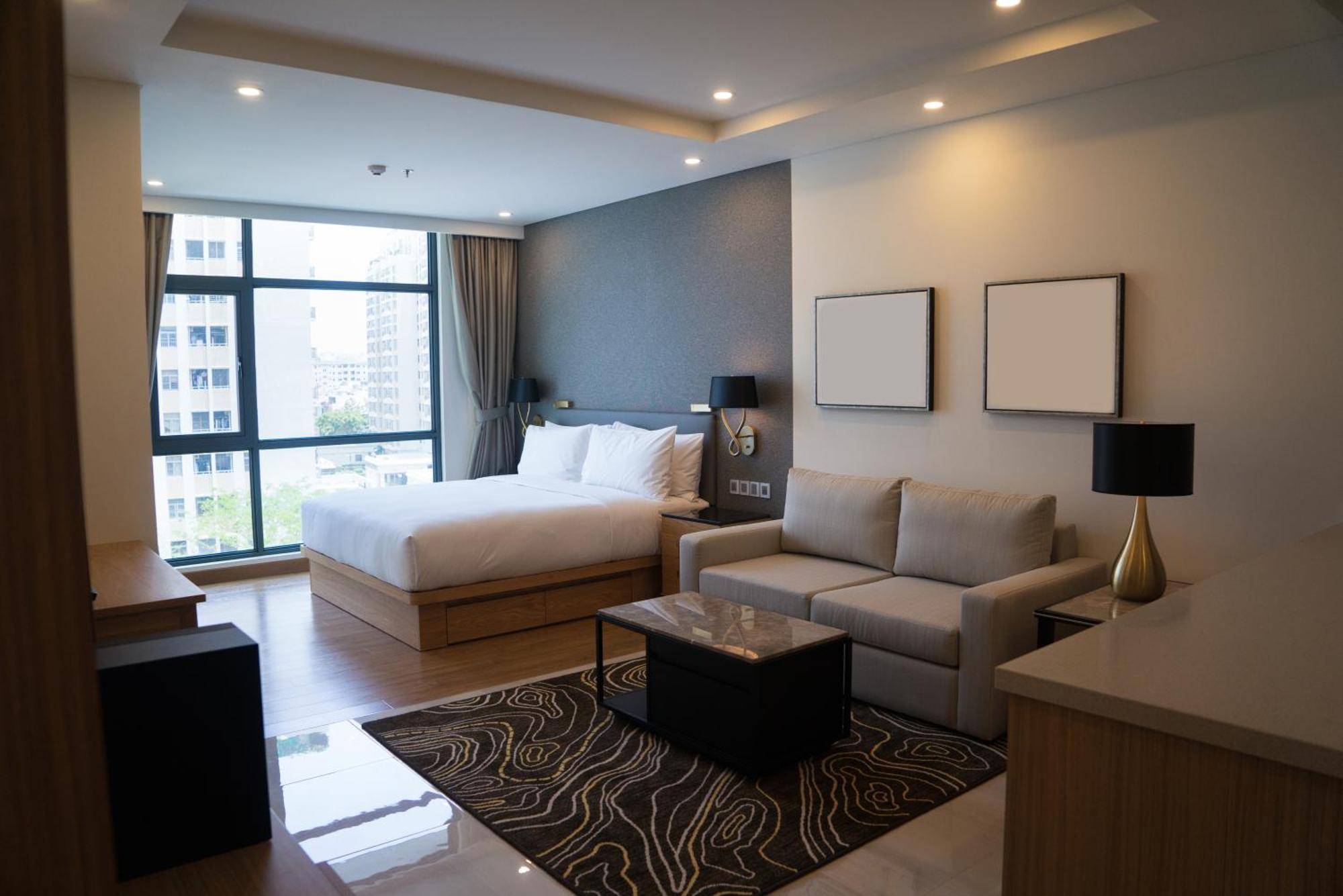 Grand Near Airport Hotel